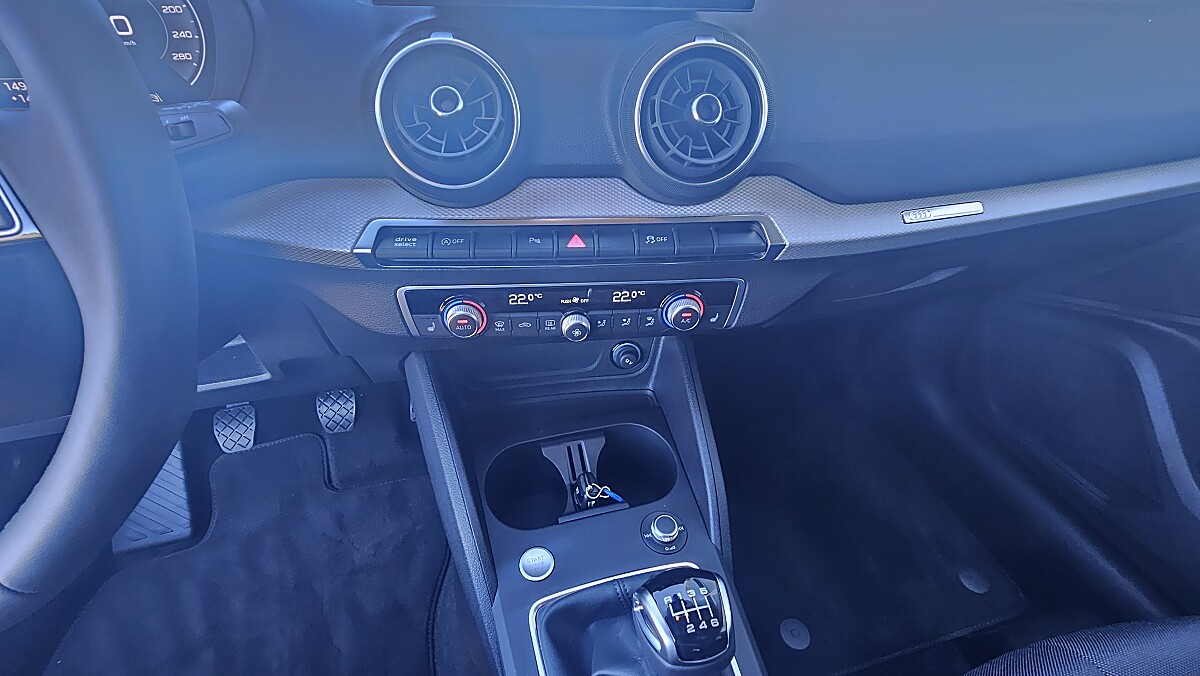 Audi 15